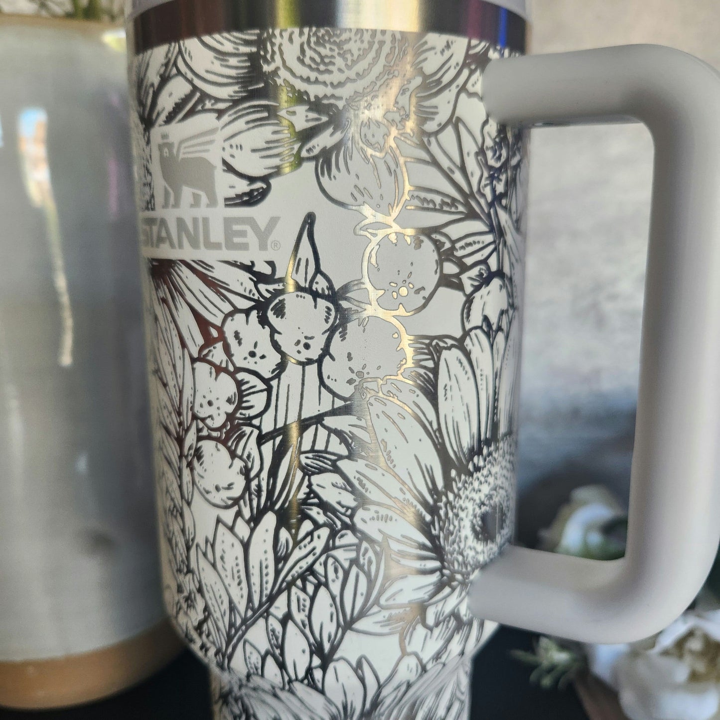 Wildflowers 40oz Laser Engraved Tumbler| Personal Birth Flower Custom Cup| Flower Gift for Mom| Personal 40oz Stanley Tumbler| Elegance